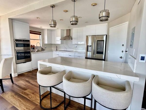 Unit 1116E, Miami, FL 33179