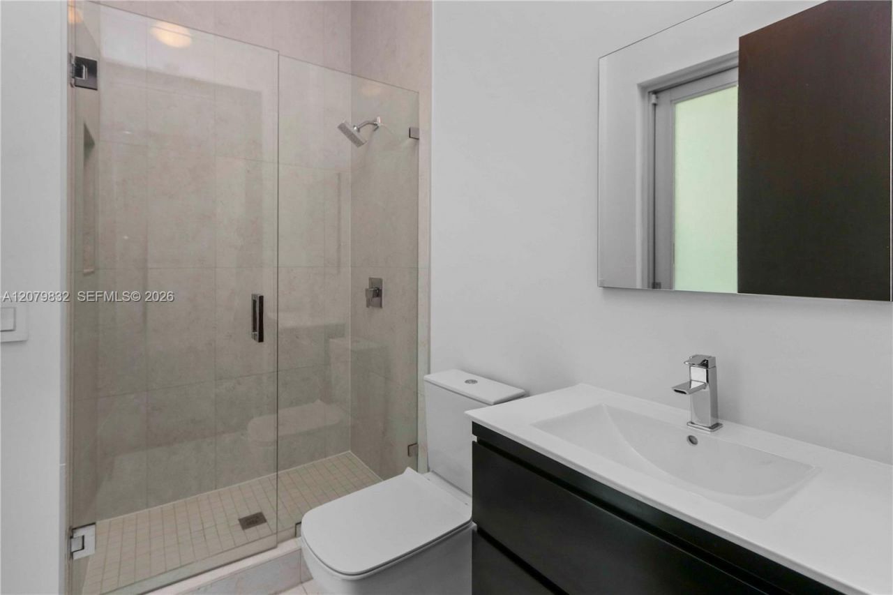 8249 NW 34th Dr, Doral, FL 33122 Photo