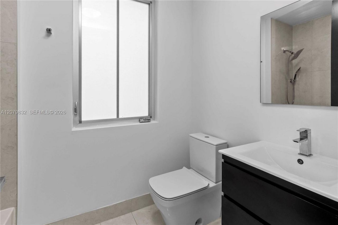 8249 NW 34th Dr, Doral, FL 33122 Photo