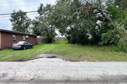 2528 Highpoint Road photo 4