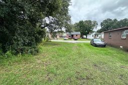 2528 Highpoint Road photo 4