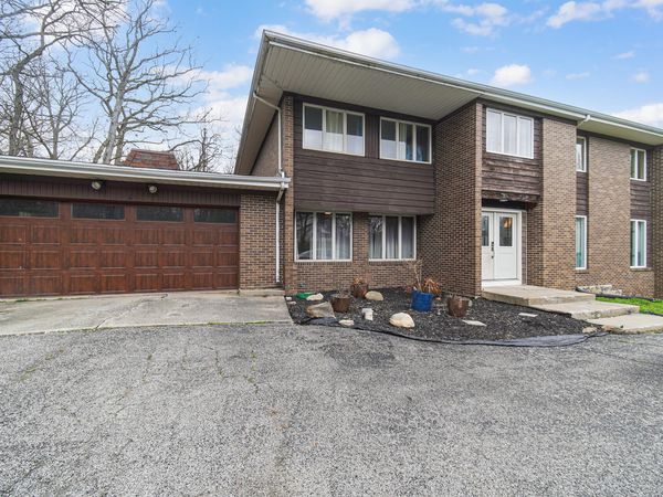 809 W 126th Court , Crown Point, IN 46307
