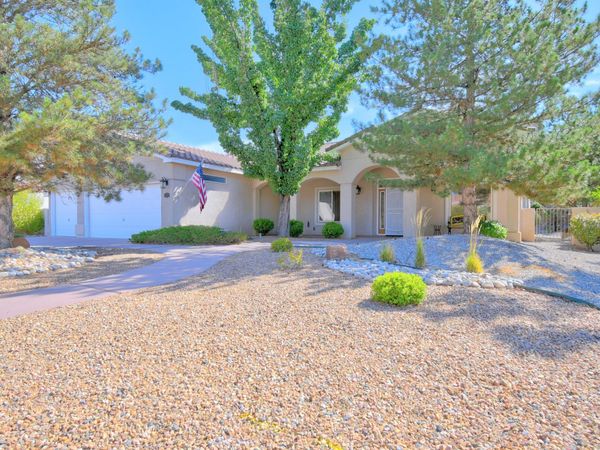 7008 Santa Elena Street NE, Albuquerque, NM 87113