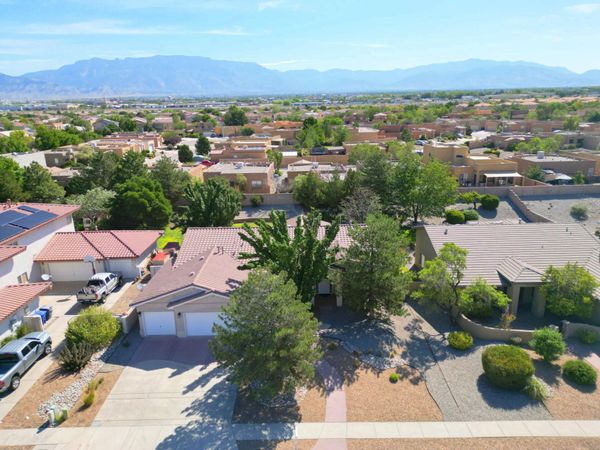 7008 Santa Elena Street NE, Albuquerque, NM 87113