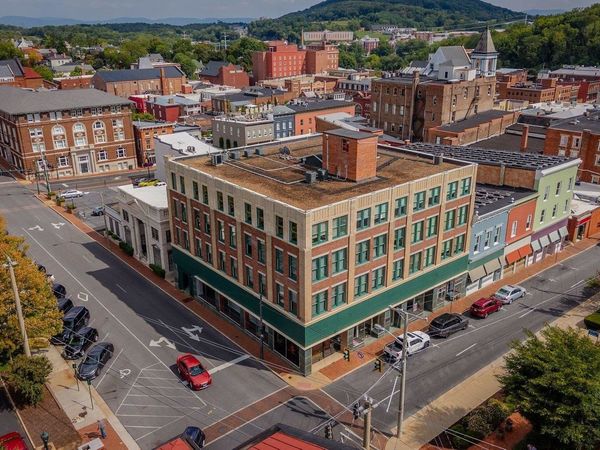 29 N CENTRAL AVE, STAUNTON, VA 24401