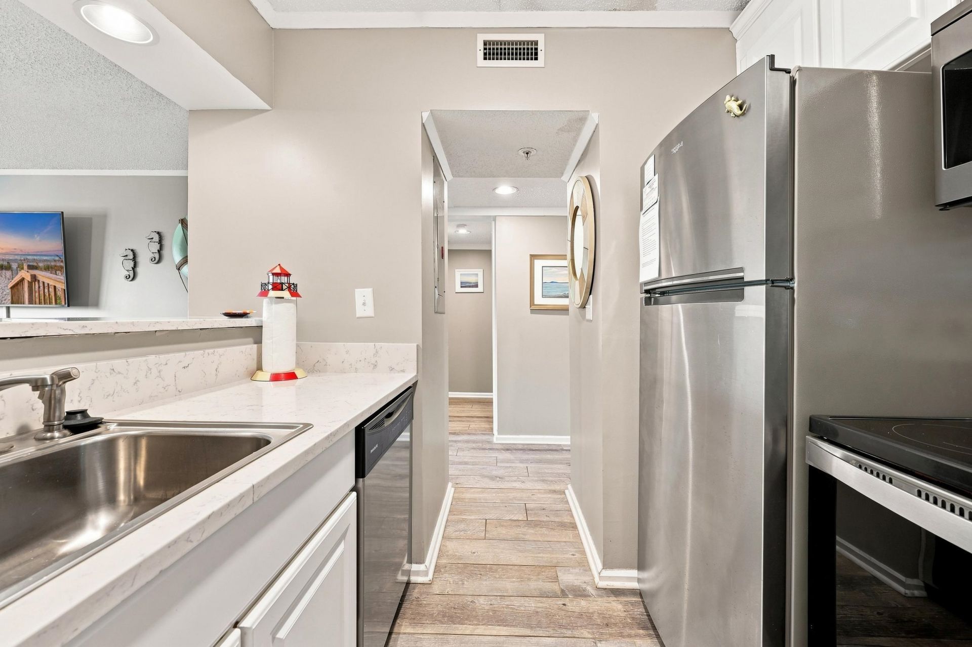 415 Ocean Creek Dr.  Photo 15
