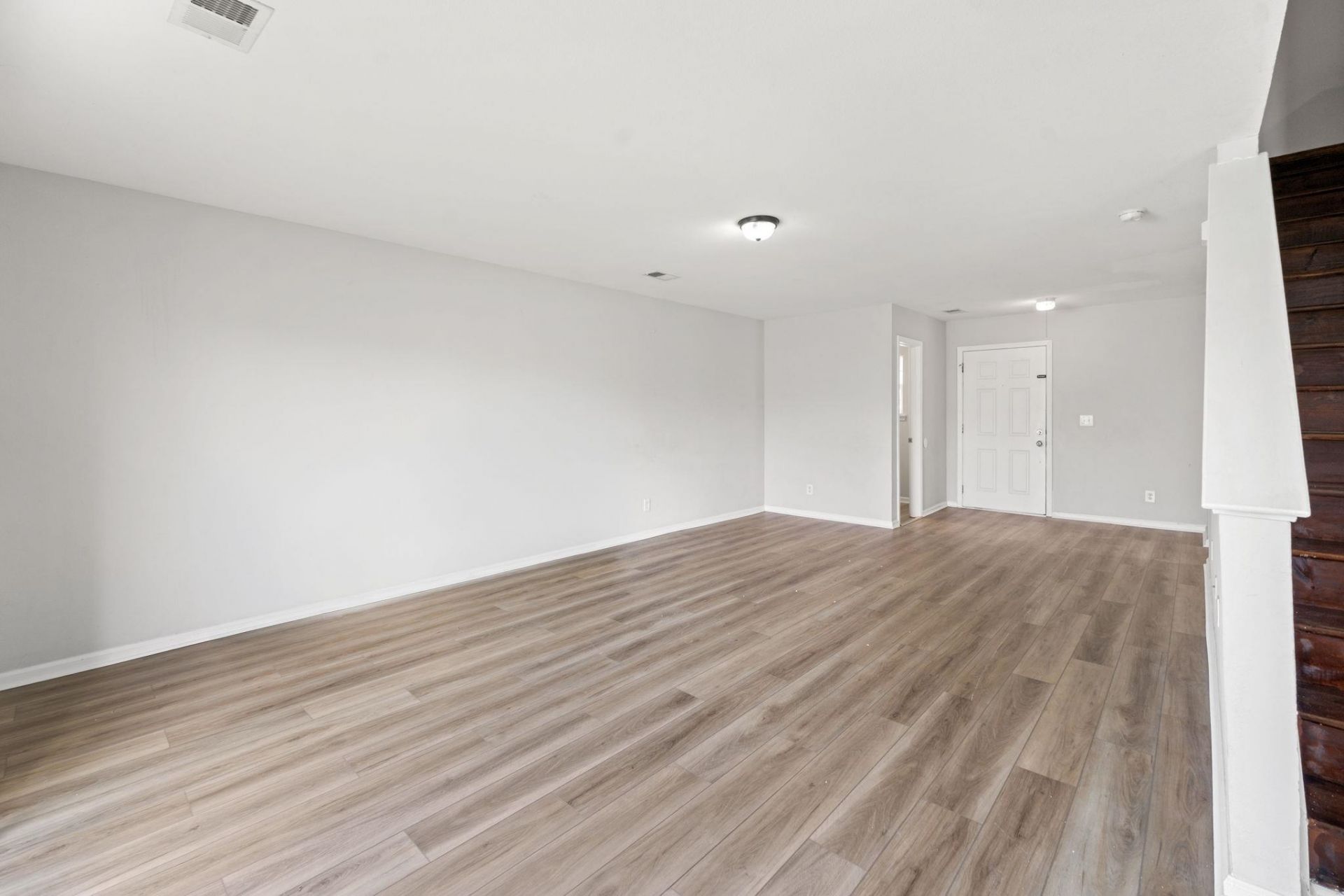 530 Ambrosia Loop  Photo 5