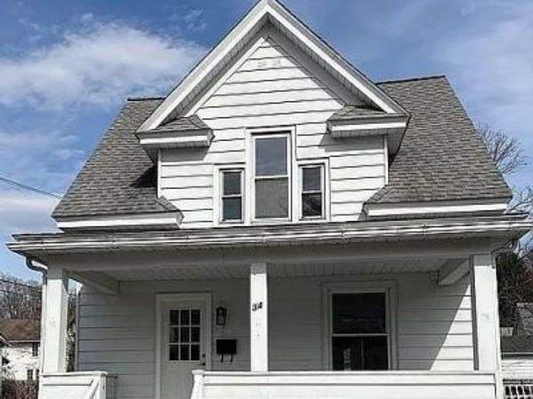 34 Kelsey Road , Poughkeepsie, NY 12601