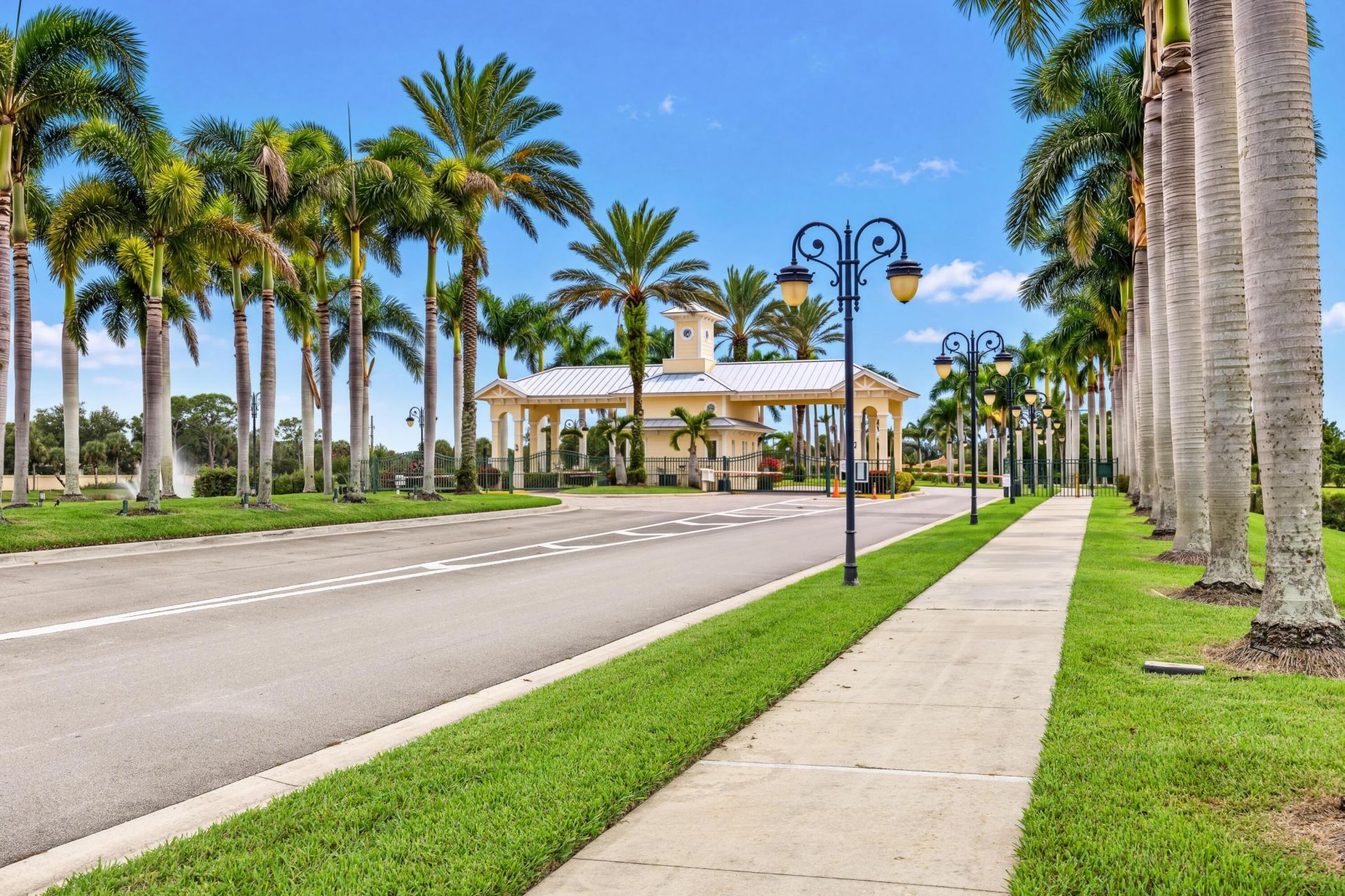 206 NW Magnolia Lakes Boulevard, Port Saint Lucie, FL 34986 Photo