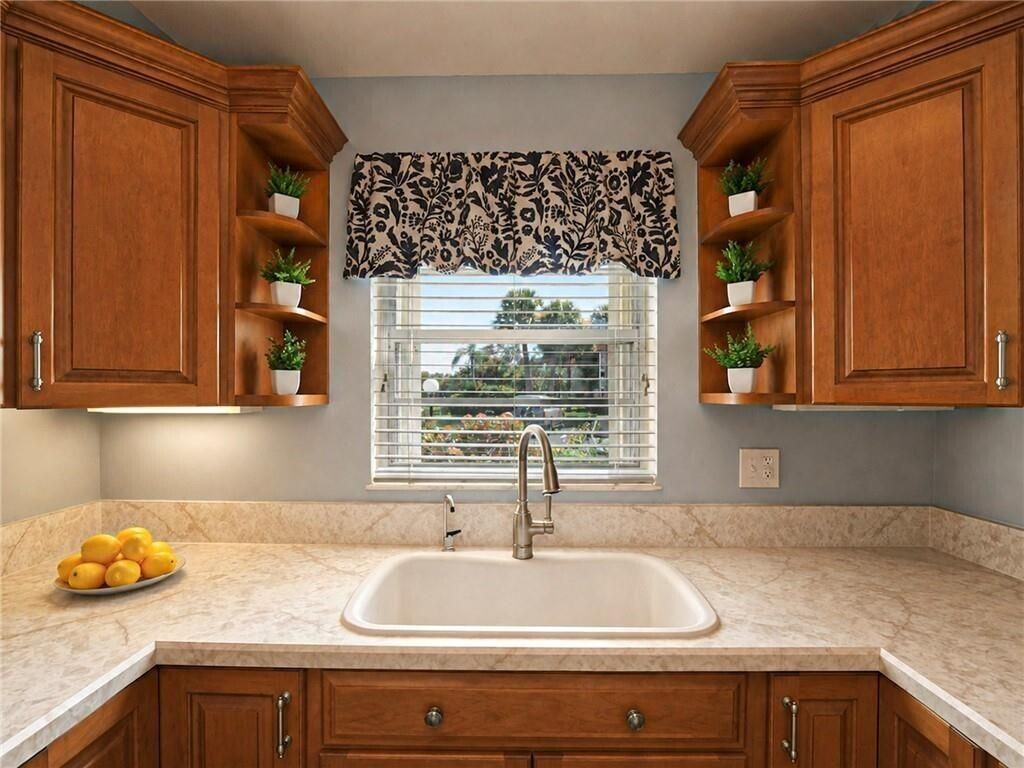 73 Royal Oak Court, Unit 101, Vero Beach, FL 32962 Photo