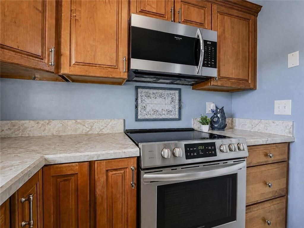 73 Royal Oak Court, Unit 101, Vero Beach, FL 32962 Photo