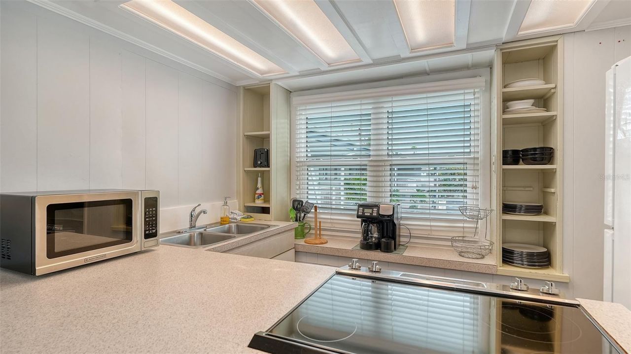 3453 Gulf Of Mexico Drive , Unit 200, Longboat Key, FL 34228 Photo