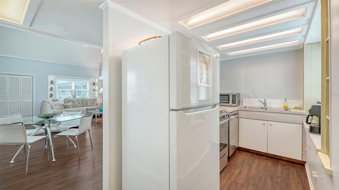 3453 Gulf Of Mexico Drive , Unit 200, Longboat Key, FL 34228 Photo