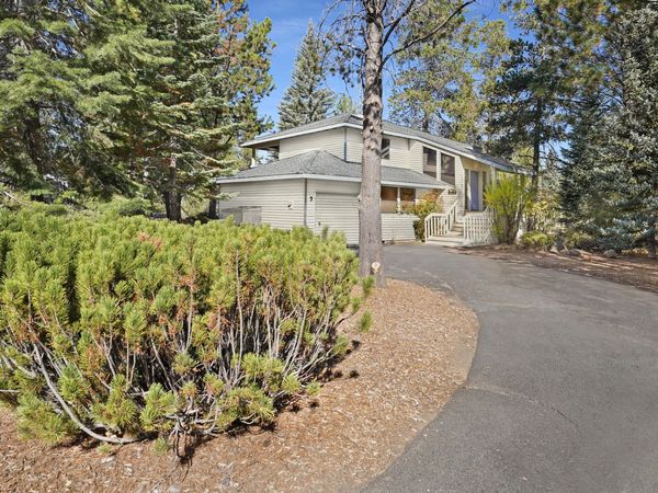 17704 Rogue Lane, Sunriver, OR 97707
