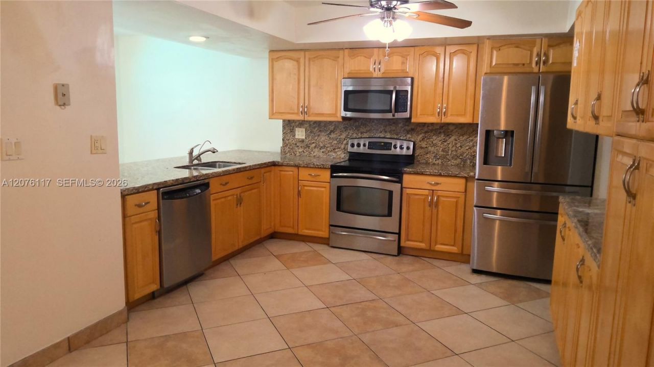 7829 Embassy Blvd , Miramar, FL 33023 Photo