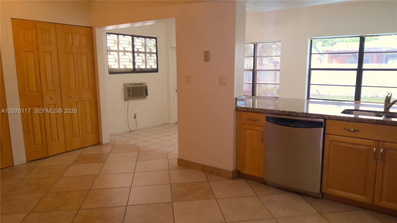 7829 Embassy Blvd , Miramar, FL 33023 Photo
