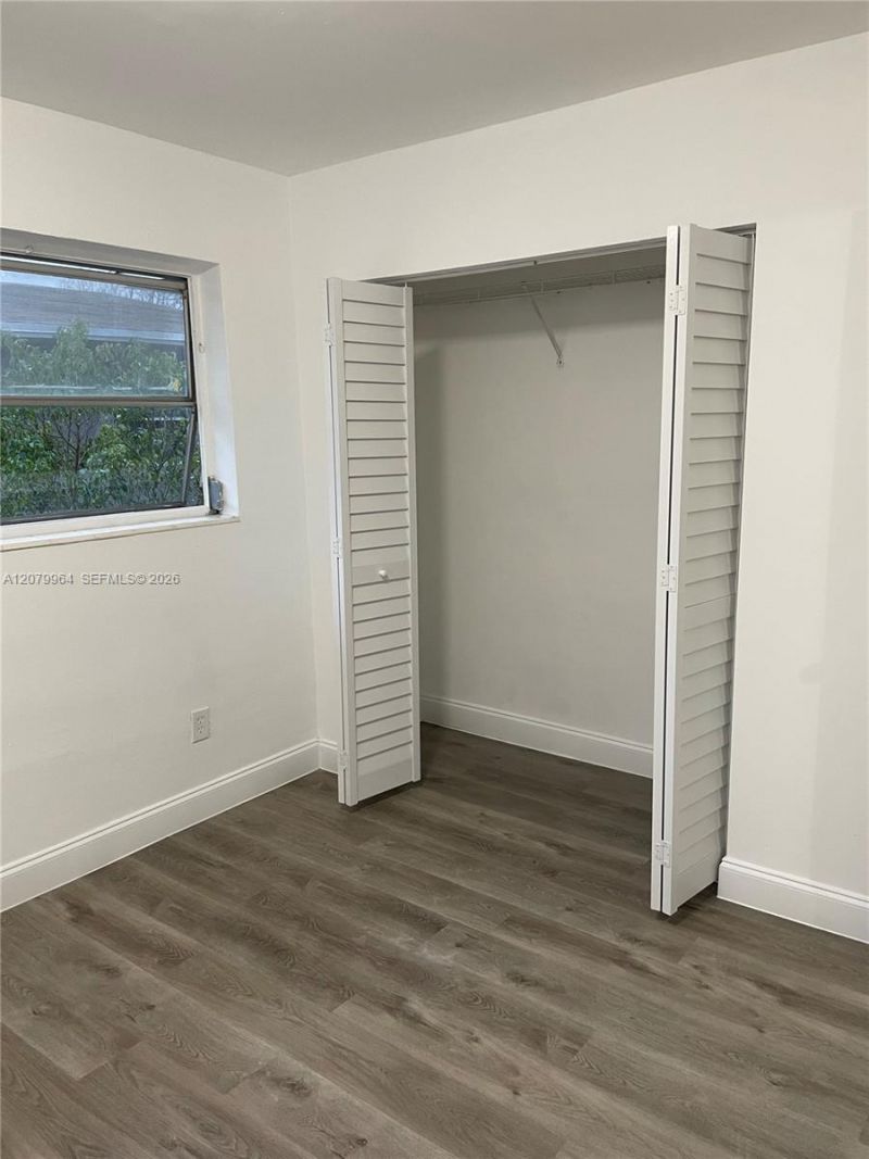 633 NW 23rd Ct , Unit 2, Miami, FL 33125 Photo