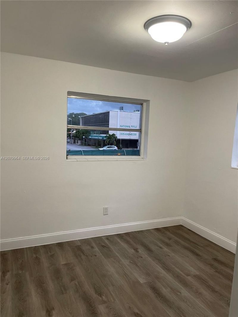 633 NW 23rd Ct , Unit 2, Miami, FL 33125 Photo