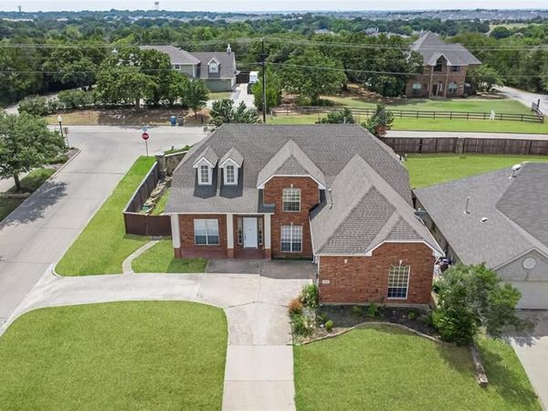 2622 Westwind Drive, Corinth, TX 76210