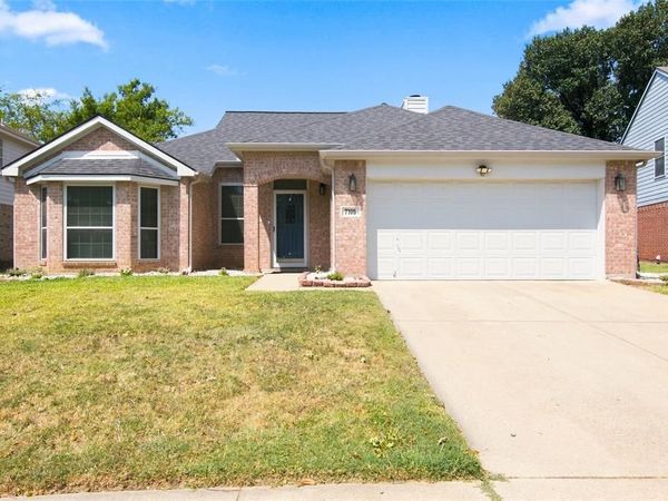 7105 Isle Royale Drive, Fort Worth, TX 76137