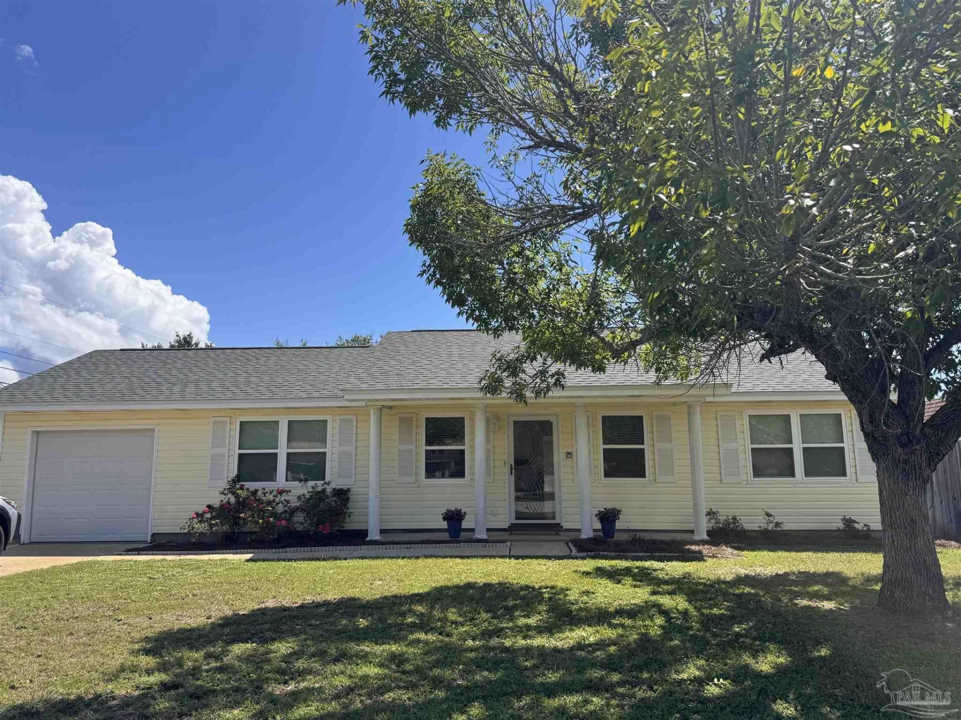 1462 Central Pkwy, Gulf Breeze, FL 32563 Main Photo