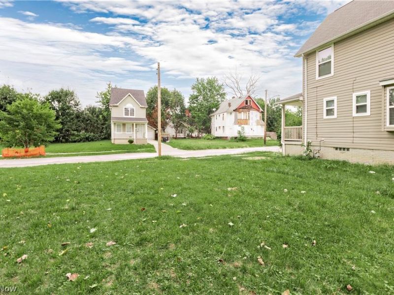 11112 Earle Avenue, Cleveland, OH 44108 Photo 3