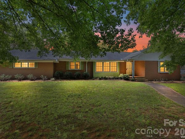 215 E Park Avenue , Granite Quarry, NC 28146