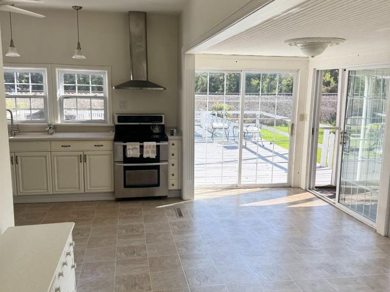 7611 Hahn Road, Huron, OH 44839 Photo 12