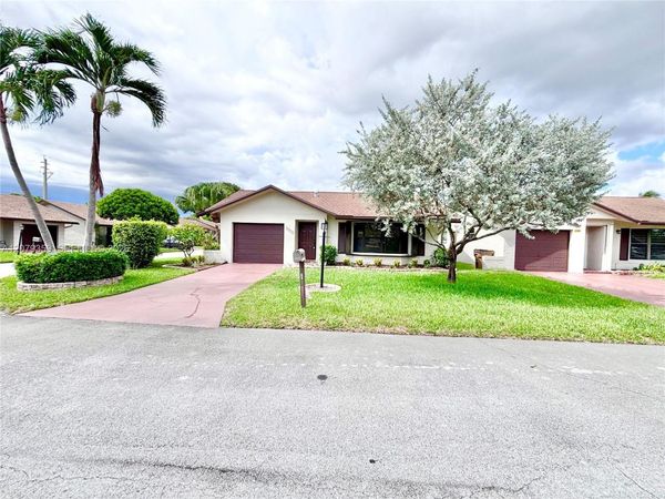2377 SW 16 Dr, Deerfield Beach, FL 33442