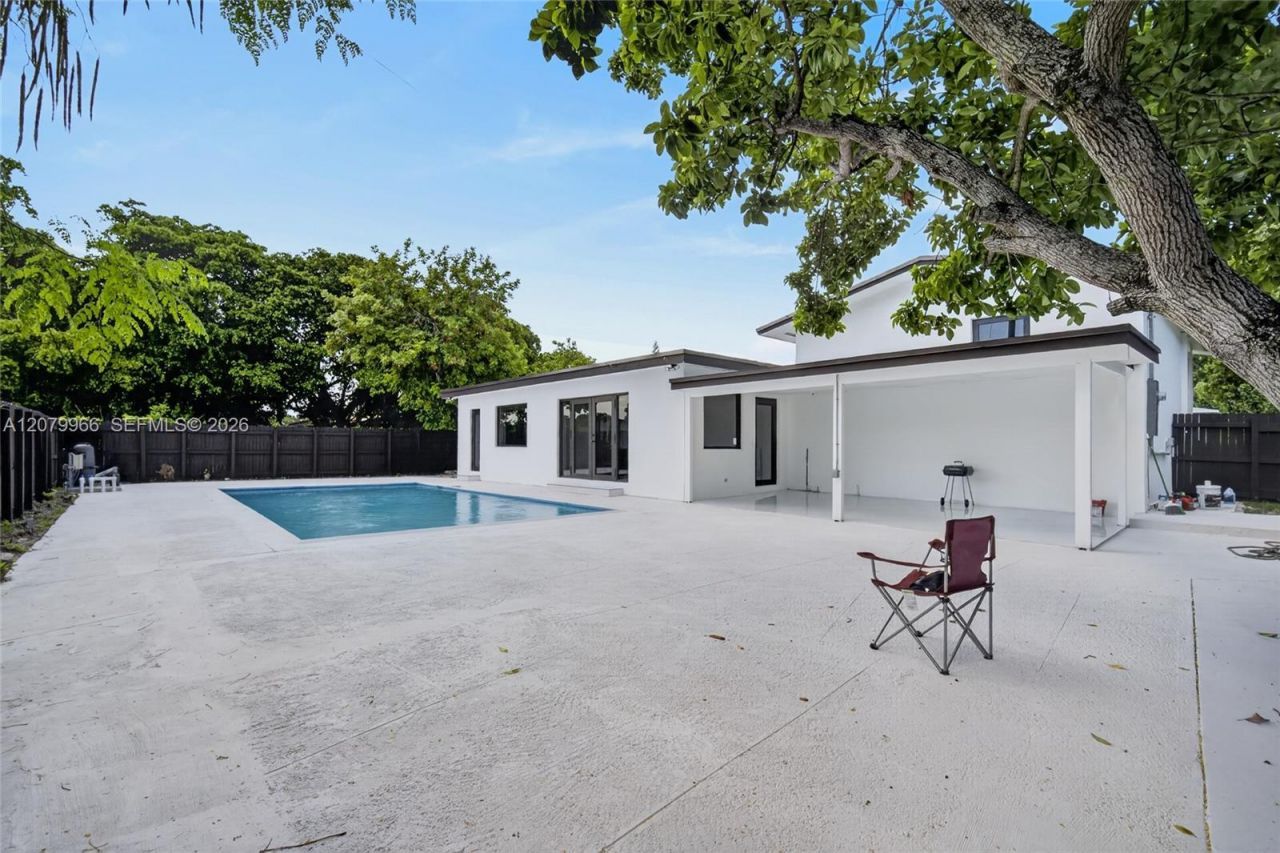 1200 NE 204th Ter , Miami, FL 33179 Photo