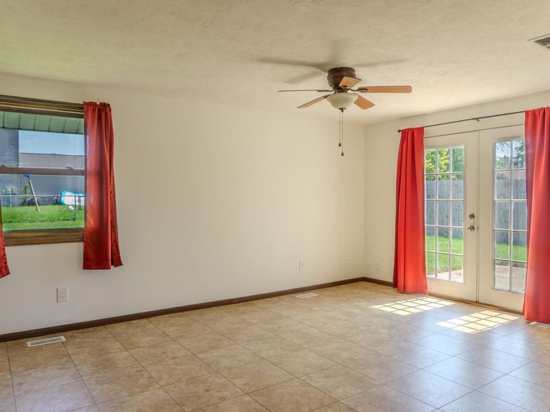 2802 Seymour Lane, Springfield, OH 45503 Photo 15