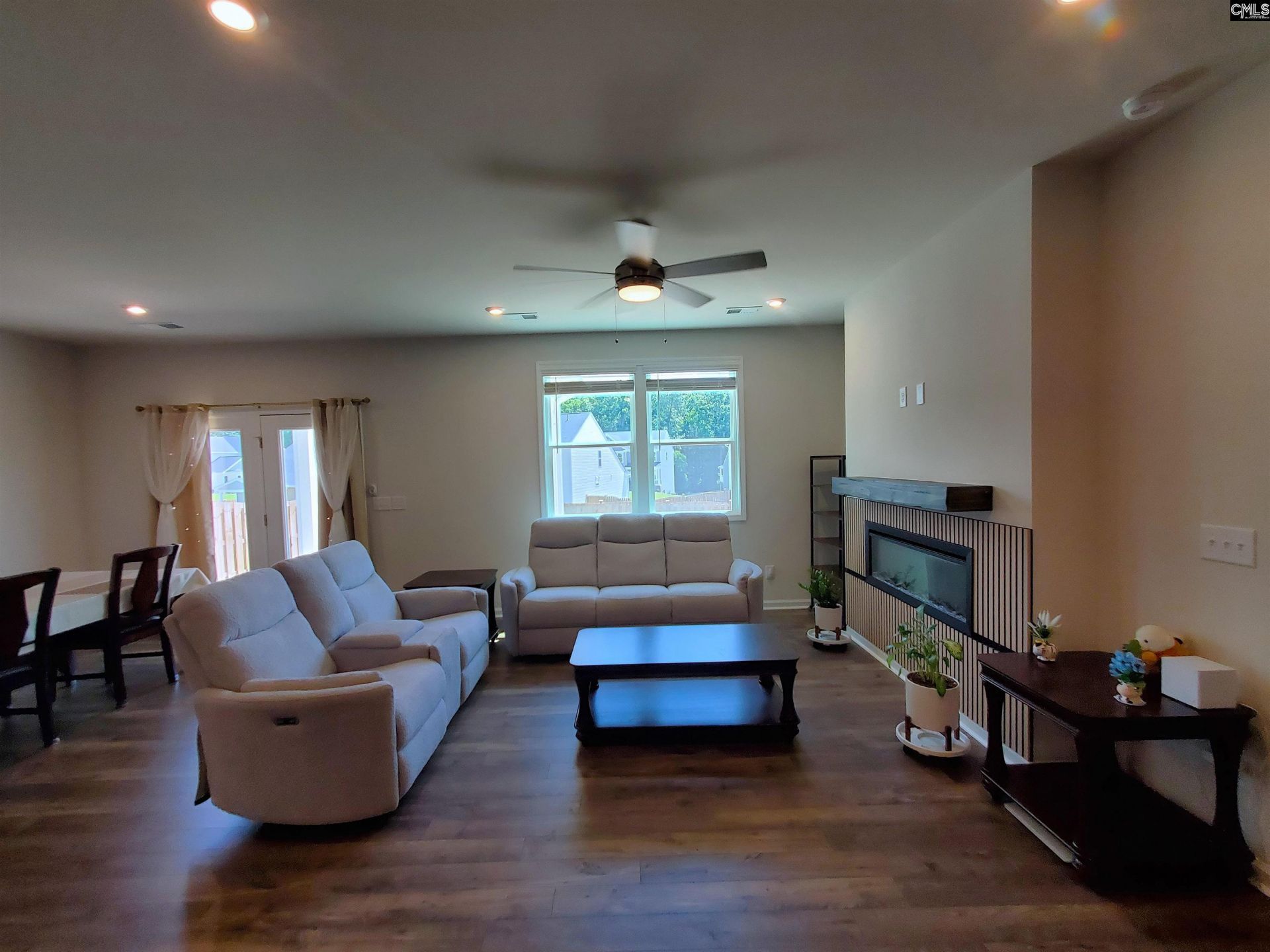 351 Chapin Place Way  Photo 4