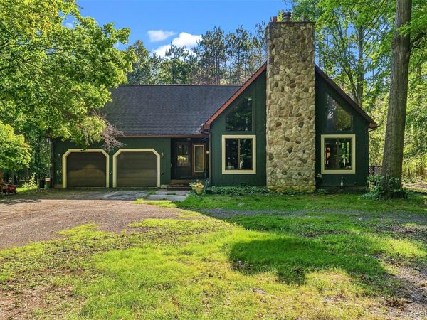 3195 Emery Lane , Hadley Township, Mi 48455