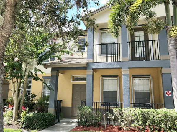 2089 SE Glen Ridge Drive, Port St. Lucie, FL 34952