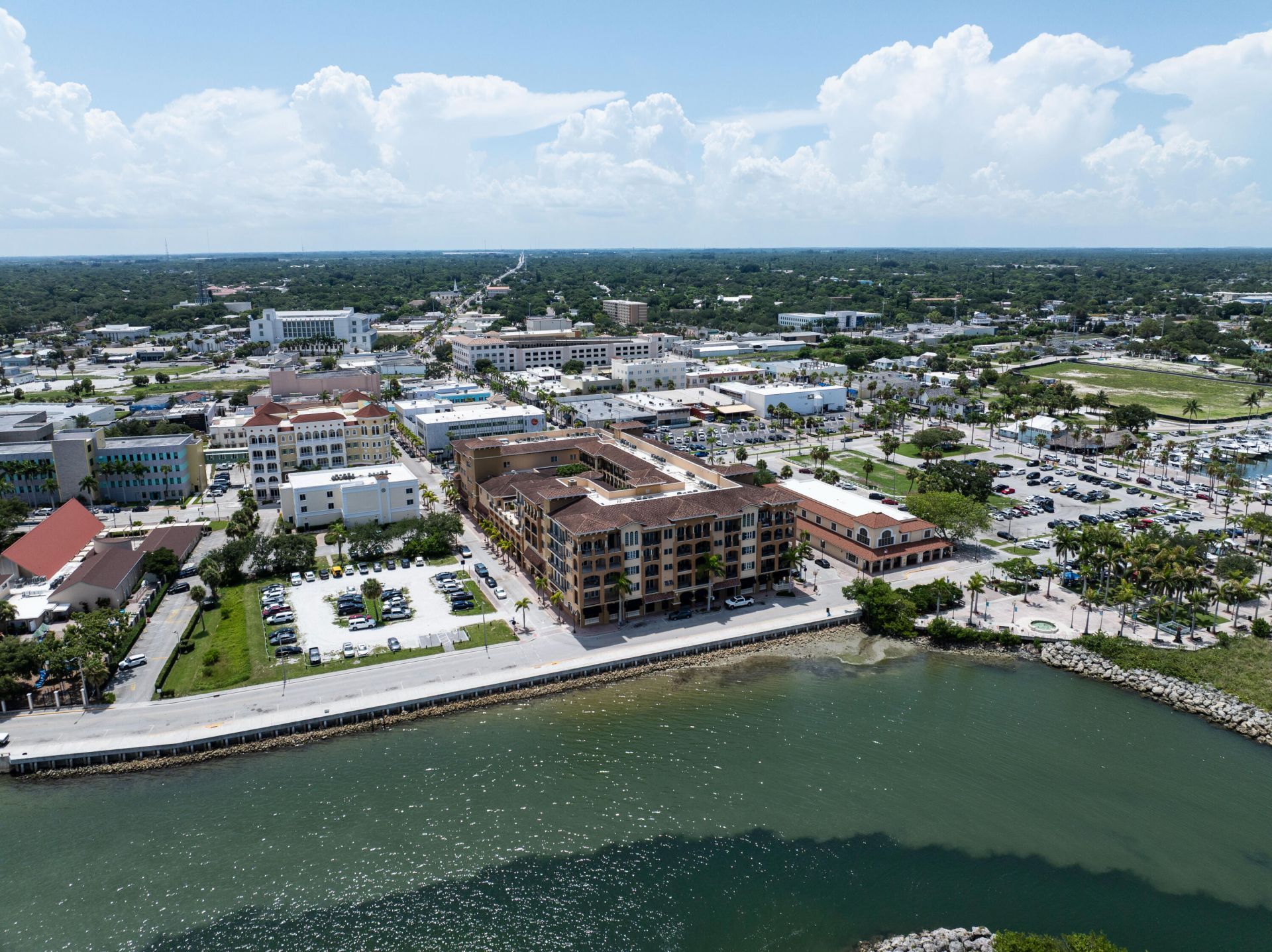 20 Orange Avenue, Unit 306, Fort Pierce, FL 34950 Photo