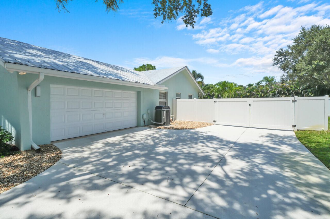 6176 Eagles Nest Drive, Jupiter, FL 33458 Photo