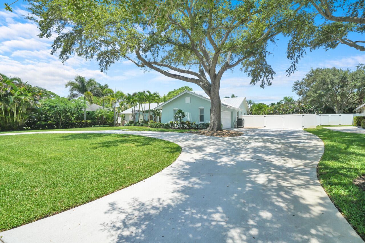 6176 Eagles Nest Drive, Jupiter, FL 33458 Photo