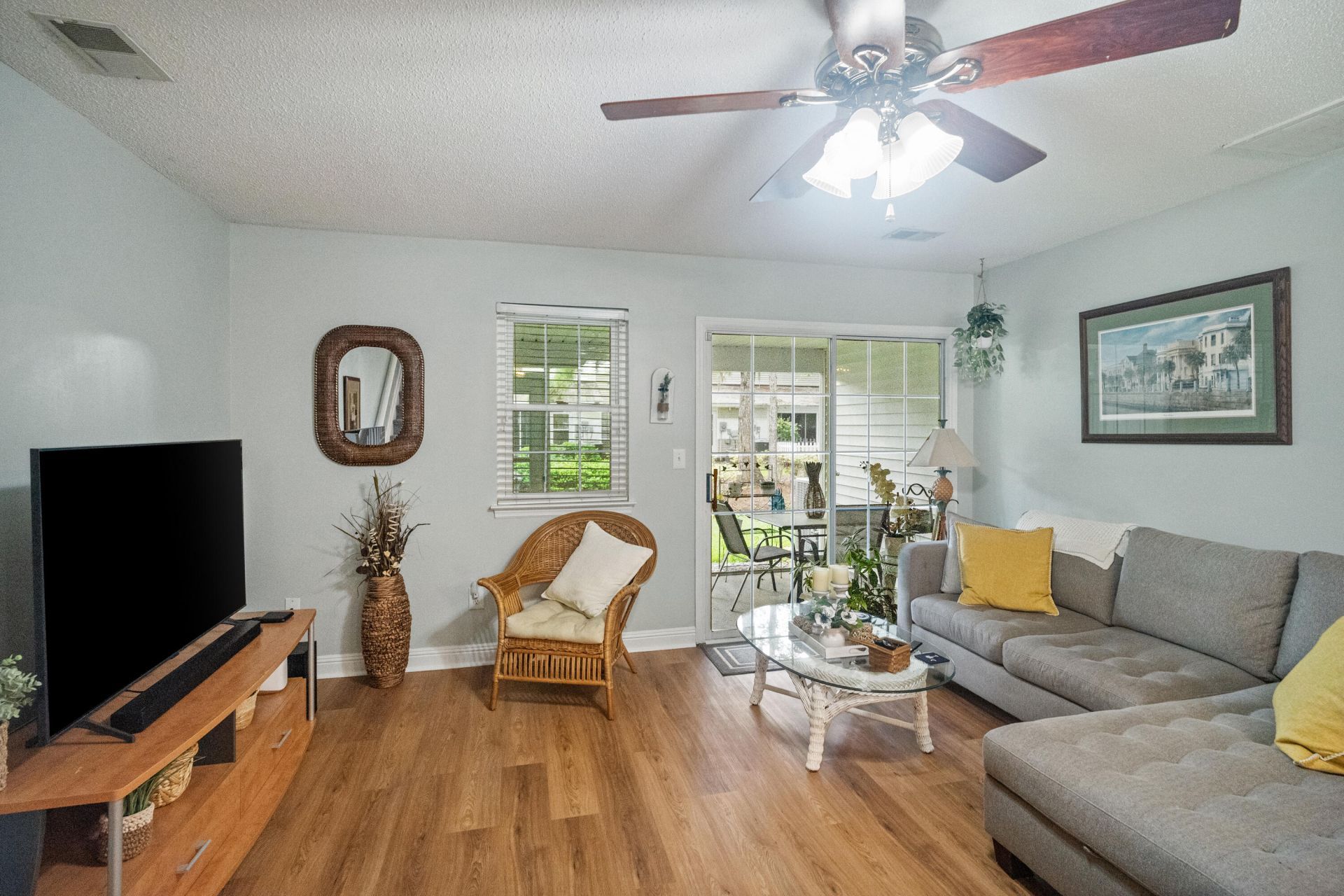 8037 Shadow Oak Drive Photo 14