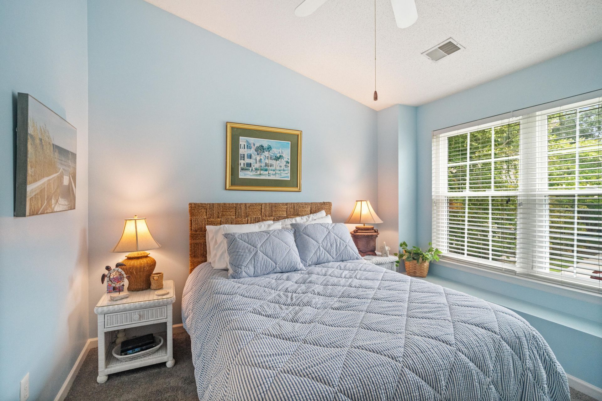 8037 Shadow Oak Drive Photo 18