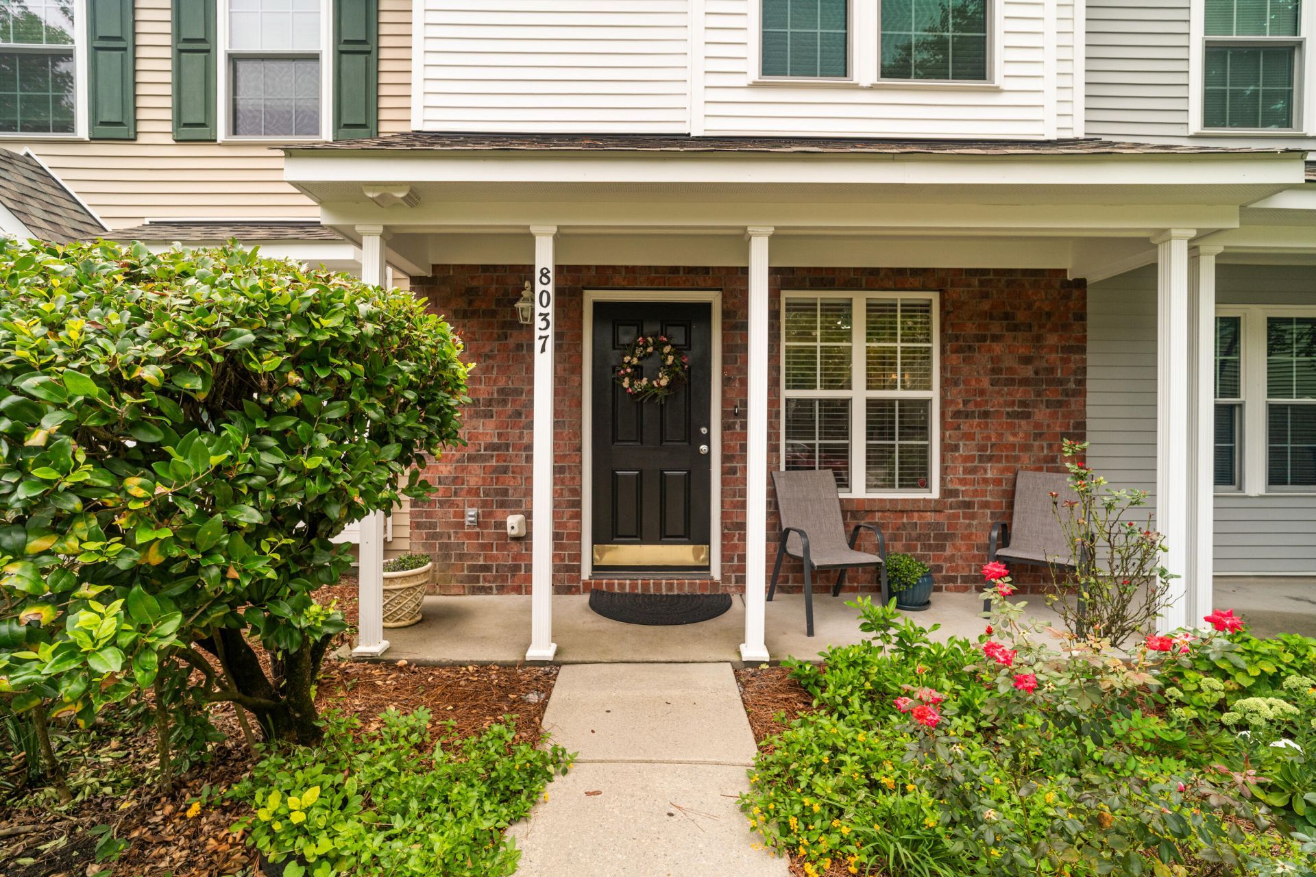 8037 Shadow Oak Drive Photo 5
