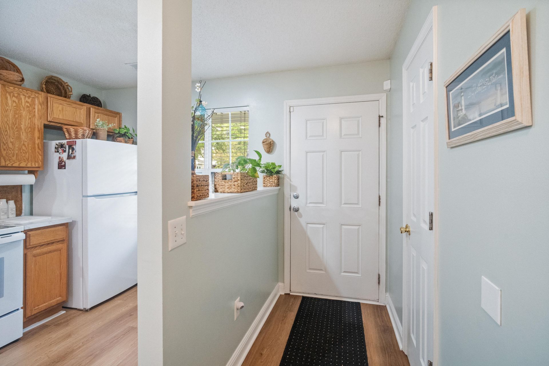 8037 Shadow Oak Drive Photo 7