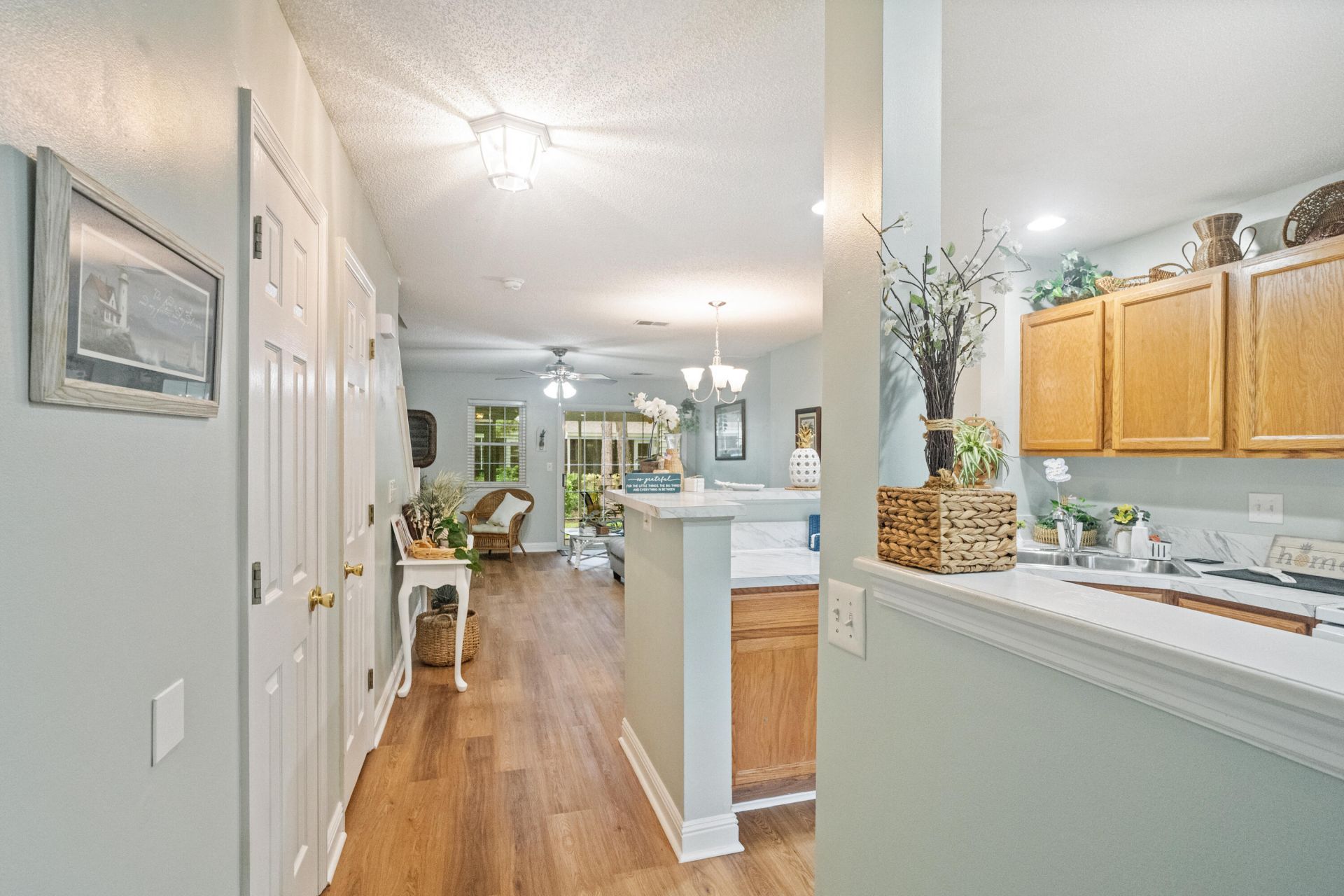 8037 Shadow Oak Drive Photo 8