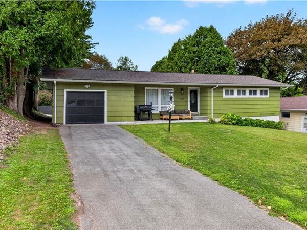 109 Camillus Park Drive , Camillus, NY 13031