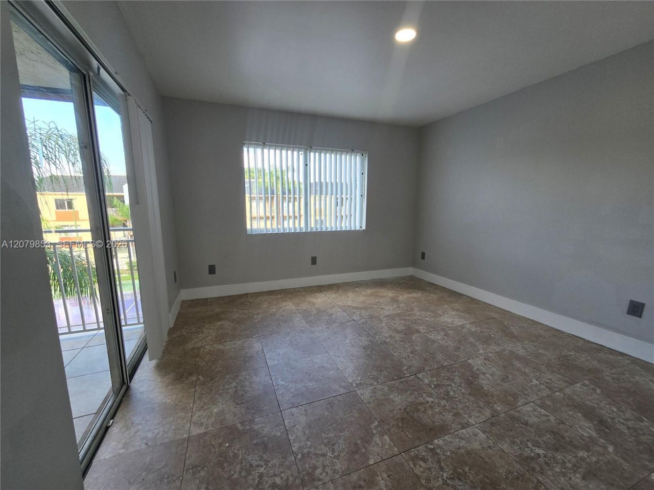18860 NW 57th Ave, Unit 305, Hialeah, FL 33015 Photo
