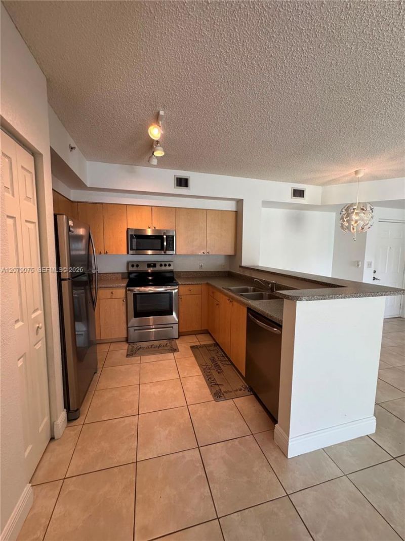 7920 N Nob Hill Rd , Unit 103, Tamarac, FL 33321 Photo
