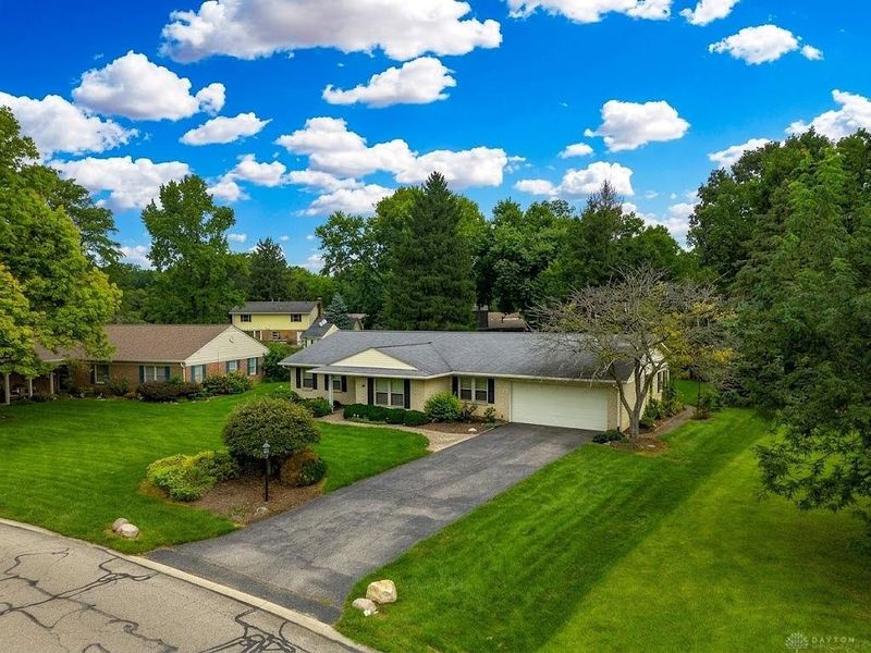 208 N Village Drive, Centerville, OH 45459 Photo 2