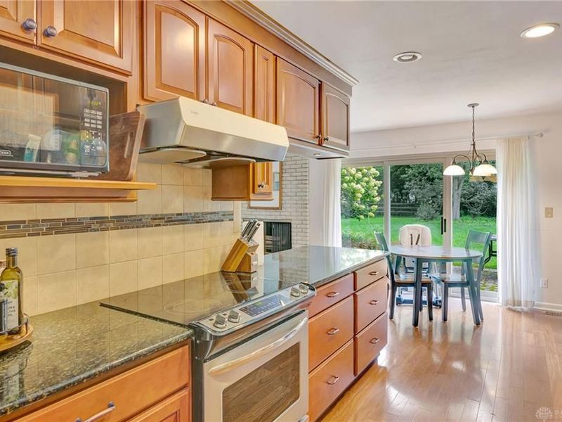 208 N Village Drive, Centerville, OH 45459 Photo 20