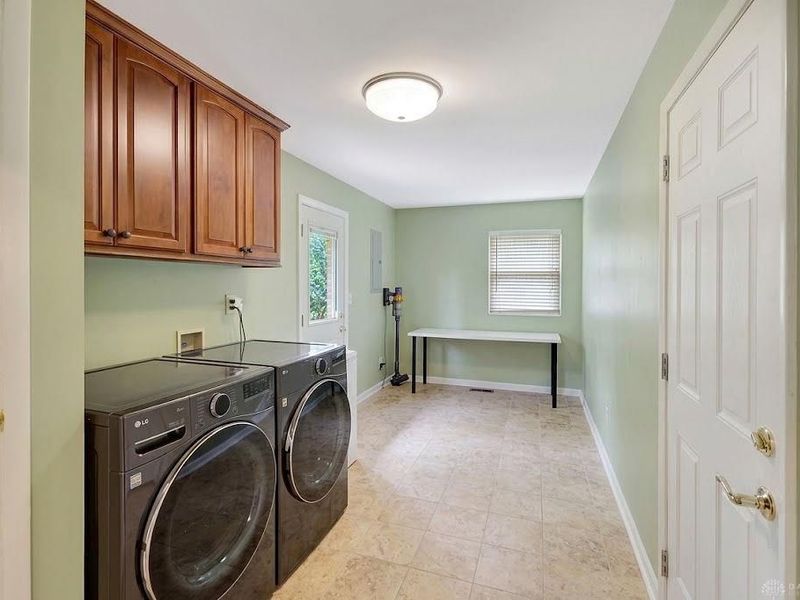 208 N Village Drive, Centerville, OH 45459 Photo 35