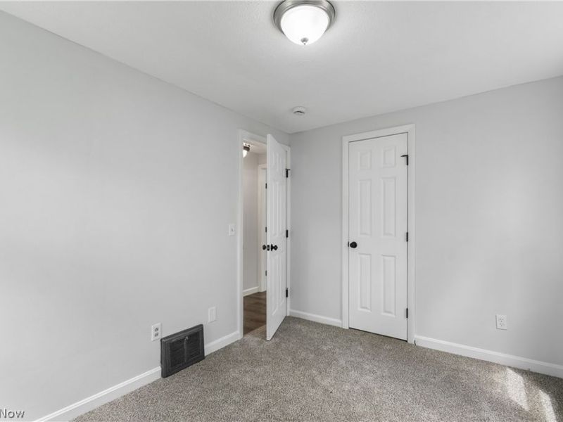 1514 37th Street NW, Canton, OH 44709 Photo 14