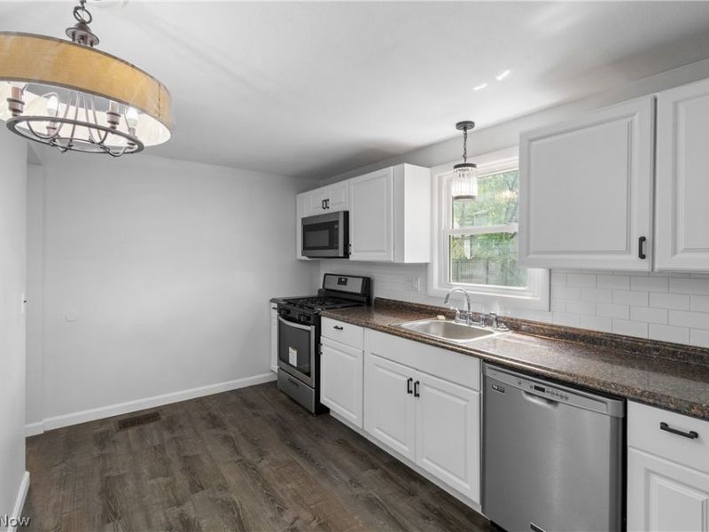 1514 37th Street NW, Canton, OH 44709 Photo 7